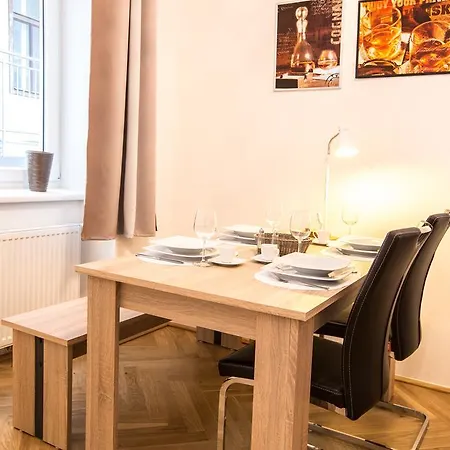 The Barts Apartments - Self Check-In Vienna Room photo