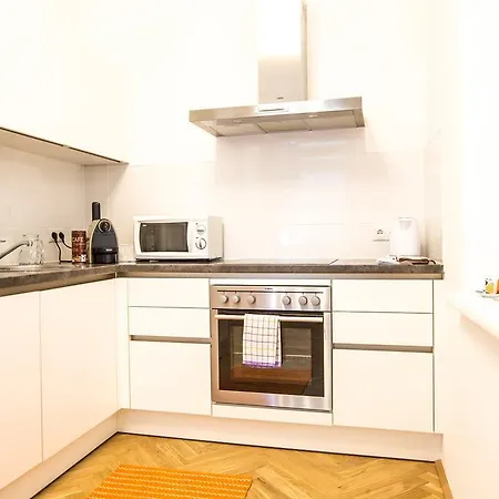 The Barts Apartments - Self Check-In Vienna Room photo
