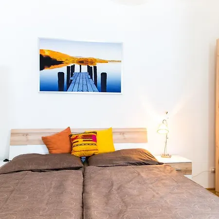 The Barts Apartments - Self Check-In Vienna Room photo
