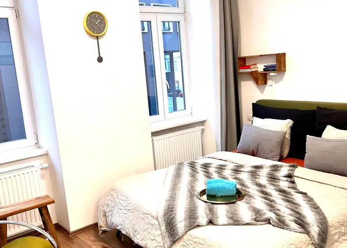 The Barts Apartments - Self Check-In